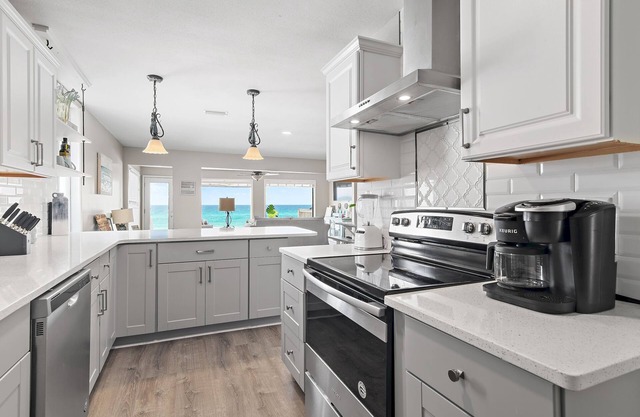 *Private Beach*Remodeled*Fully-Stocked*Beach Gear*Arcade Games*Green Reef 1*