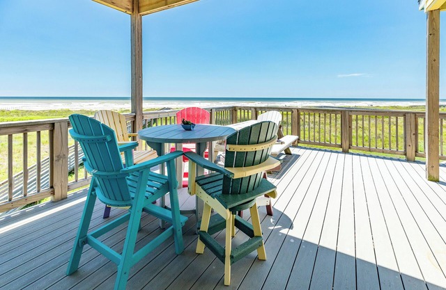 Private Beachfront Home w/ Screened Deck, Equipped Kitchen, Quick Beach Access