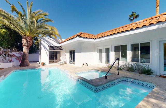 Private Desert Gem W/ Private Pool/Spa, Gourmet Kitchen & More - Dogs OK