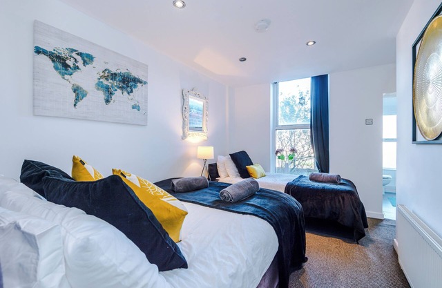 Private garden maisonette near Anfield