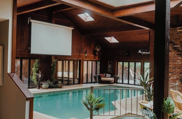 Private indoor mineral pool & spa retreat house