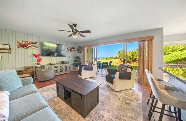 Private Oceanfront Ohana Retreat Near Hanalei!