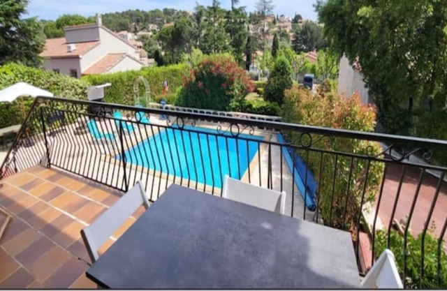 Private pool villa 10 minutes from Cassis Plage