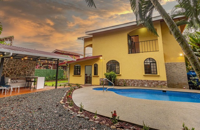 Private Pool in Jungle, near beach: Casa Tranquila