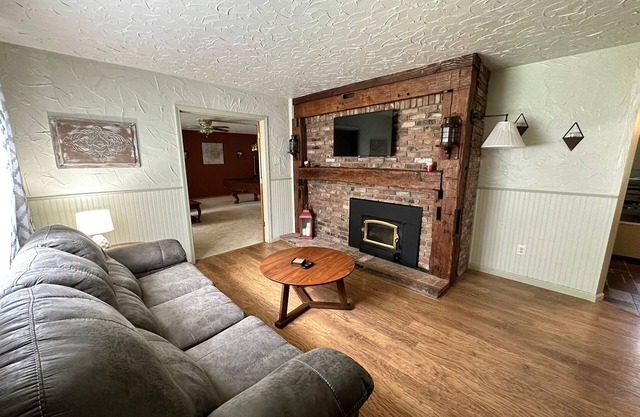 Private- Pool Table, SPIRE, Wine Country, GOTL