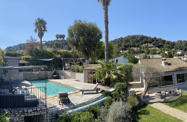 Private resort style living with spectacular views near Saint Paul de Vence