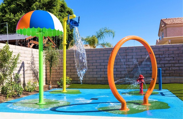 Private Splash-Pad, Water Slide, B-ball Court, Heated Pool & Spa, Arcade Room