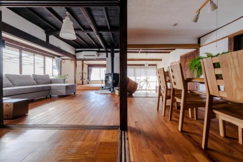 Private villa,貸切古民家,最大9名,信州麹屋の宿,ペットOK, 子連れ歓迎遊具あり