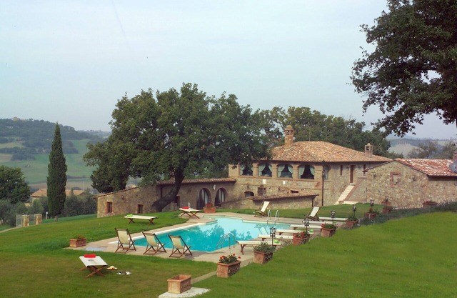 Casa de vacaciones privada con piscina privada, internet, A/C, TV, patio, cerca de Montepulciano