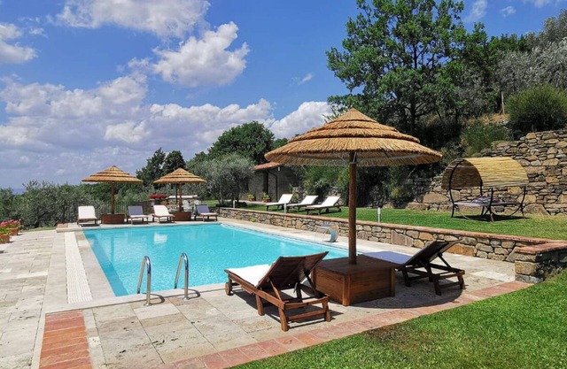 Casa de vacaciones privada con piscina privada, A/C, WIFI, TV, vista panorámica, cerca de Cortona