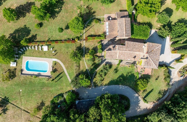 Estupenda casa de vacaciones privada con A/C, WIFI, piscina privada, TV, cerca de San Gimignano