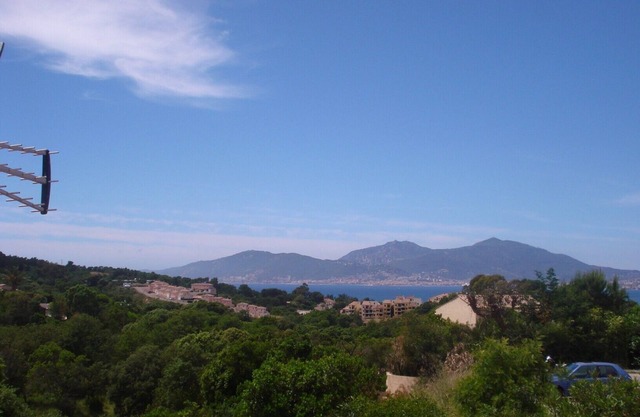 PROMOCIÓN CON ENCANTO T2 en PORTICCIO con EXCELENTE VISTA AL MAR ... Completamente renovado