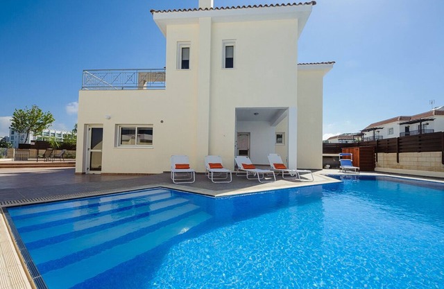 Protaras holiday villa - rentprivatevillas 196