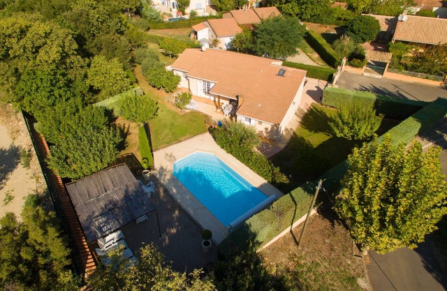 Villa provenzal duerme 8 + piscina