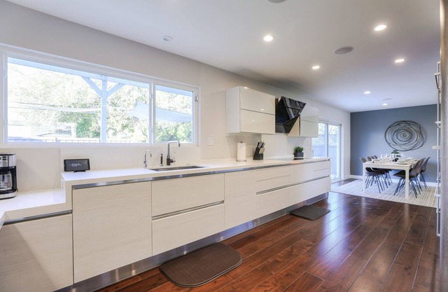 PSD: Stunning & Modern Luxury in Cupertino