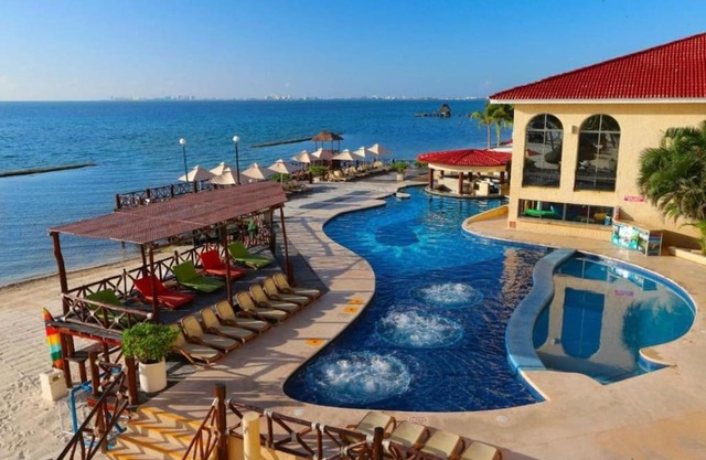 Punta me Apartment beach front in the hotel & waterpark