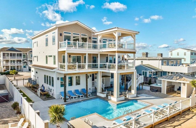 Pura Vida | Oceanfront | Private Pool, Hot Tub, and Dog Friendly