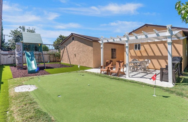 Casa de vacaciones familiar con Putting Green Golf