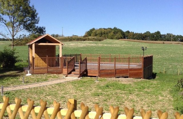 Pintoresca casa de campo de 2 camas con piscina nueva.