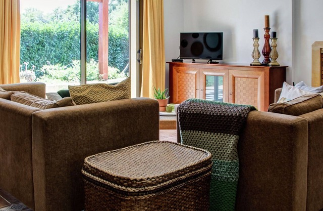 Pintoresco Casa de vacaciones en Castelnaud-la-Chapelle con climatización