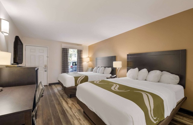 Quality Inn Decherd / Winchester