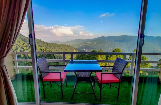 Queenstown Hotel Murree