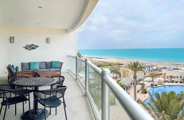 Quiet Beachfront Condo with Pools & Private Beach #401