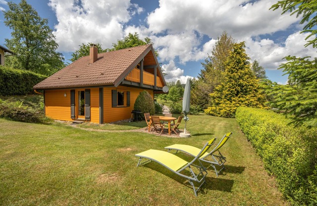 Chalet tranquilo, agradable de madera, etiqueta 3 CléVacances, wifi, cap. Vac. aceptado