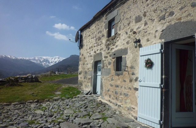 Tranquila casa de campo en el corazón del macizo de Sancy y los volcanes de Auvernia