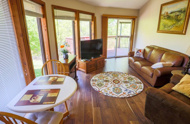 Tranquilo ambiente campestre, 1/8 mi., Principal gro. tienda, puntos de venta, 5. 3mi. el centro de As