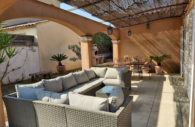 Quiet house 125m2, 4 bedrooms including a master suite.