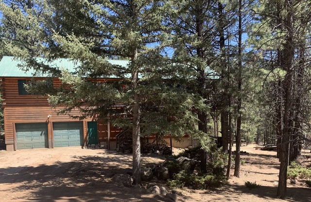 Cabina tranquila a 5 minutos de Angel Fire para 10 personas