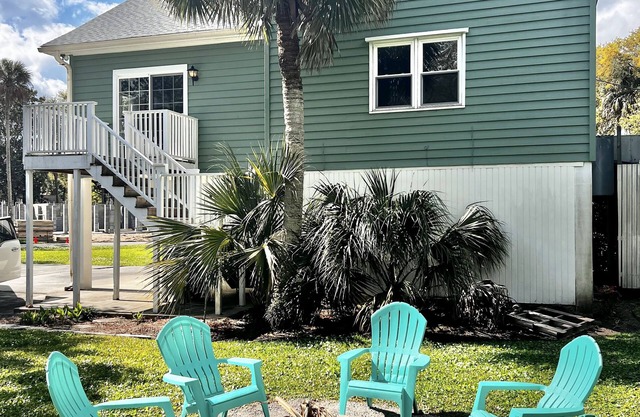 Quiet street, Minutes Walk to Beach & Rec Center -Perfect Family Beach Home!