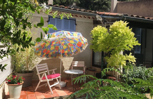 Casa de pueblo tranquila con jardin