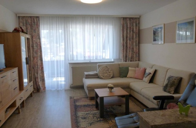 Quietly located holiday apartment (80sqm) with garden and balcony