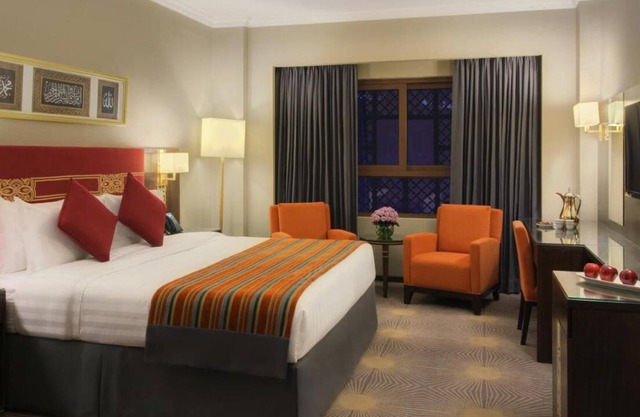R 1945 Taiba Madinah Hotel