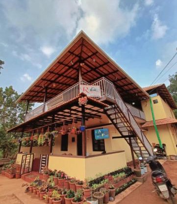 R-Heavens Homestay