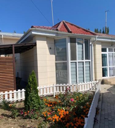 Raduga West коттедж