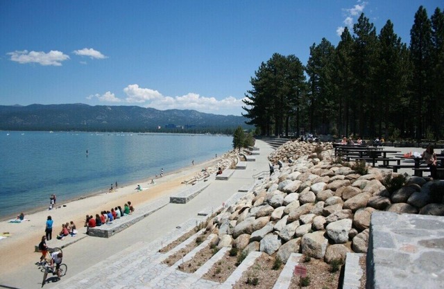 Rae's Cabin - Perfect 3 bedroom 2 bath family vacation spot. Walk to the lake