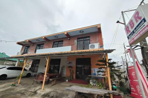 RBR Hotel and Restaurant near Hundred Islands