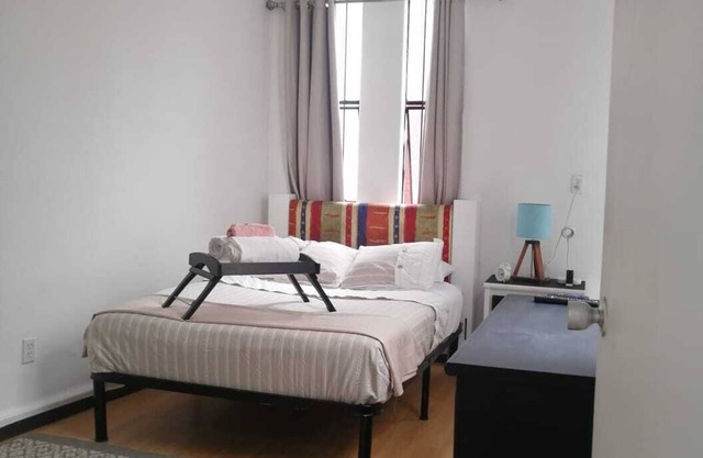 Recamara privada loft con baño y cocineta a cinco minutos de Insurgentes Sur