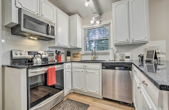 Recently Renovated Raleigh Retreat w/ Patio!