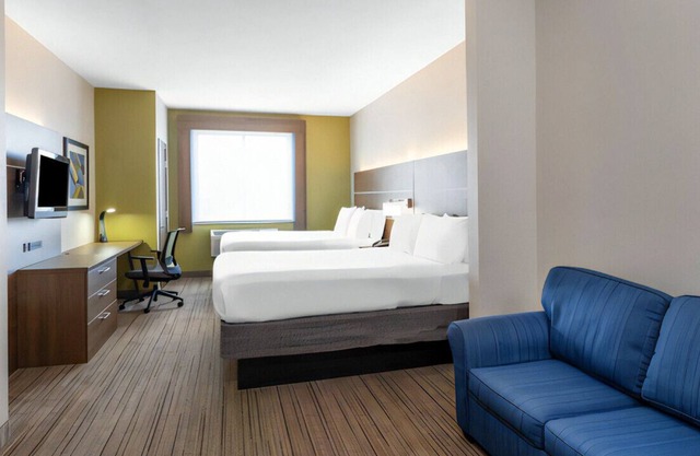 Recharge in our Spacious Room! Onsite Pool, Gym