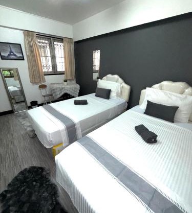 Ree House- Sukhumvit 23