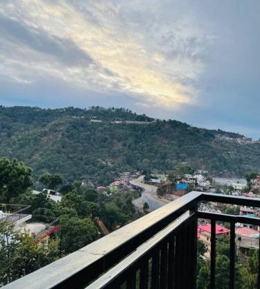 Reeta Niwas Solan