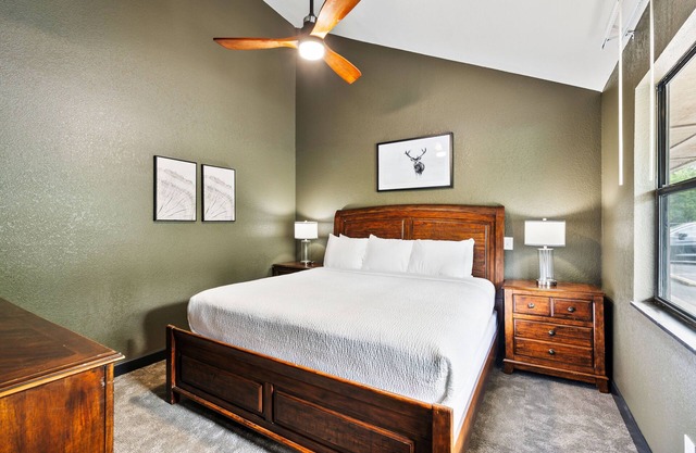 Refreshed Cades Cove Luxury Suite Kitchenette