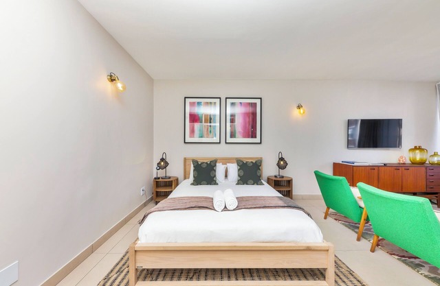 Spacious Studio in the Heart of Cape Town