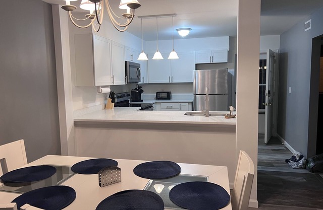 Rehoboth Beach Condo 1 mile to the beach and Boardwalk w/ pool! Sleeps 6