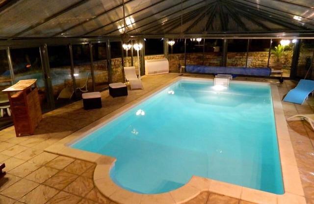 Relajación y serenidad: piscina cubierta, una sauna, jacuzzi