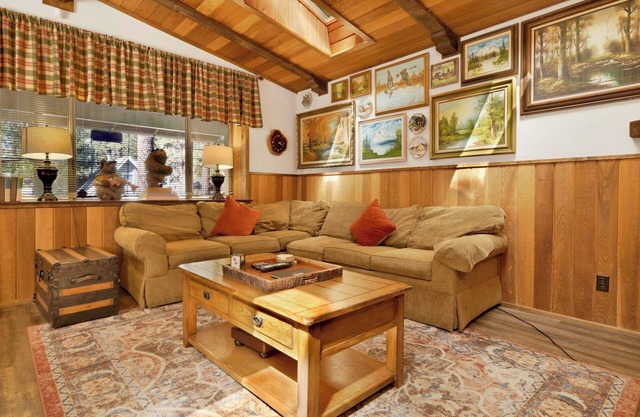 * RETIRO AMUEBLADO DE BEAR MTN ~ Jacuzzi privado ~ Mascotas ~